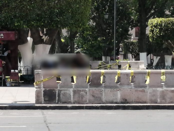 Morelianos no respetan señalizaciones en plazas públicas