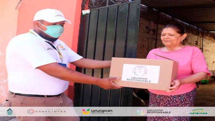 Habitantes de 13 comunidades del sur de Uruapan reciben “Canasta Alimentaria”