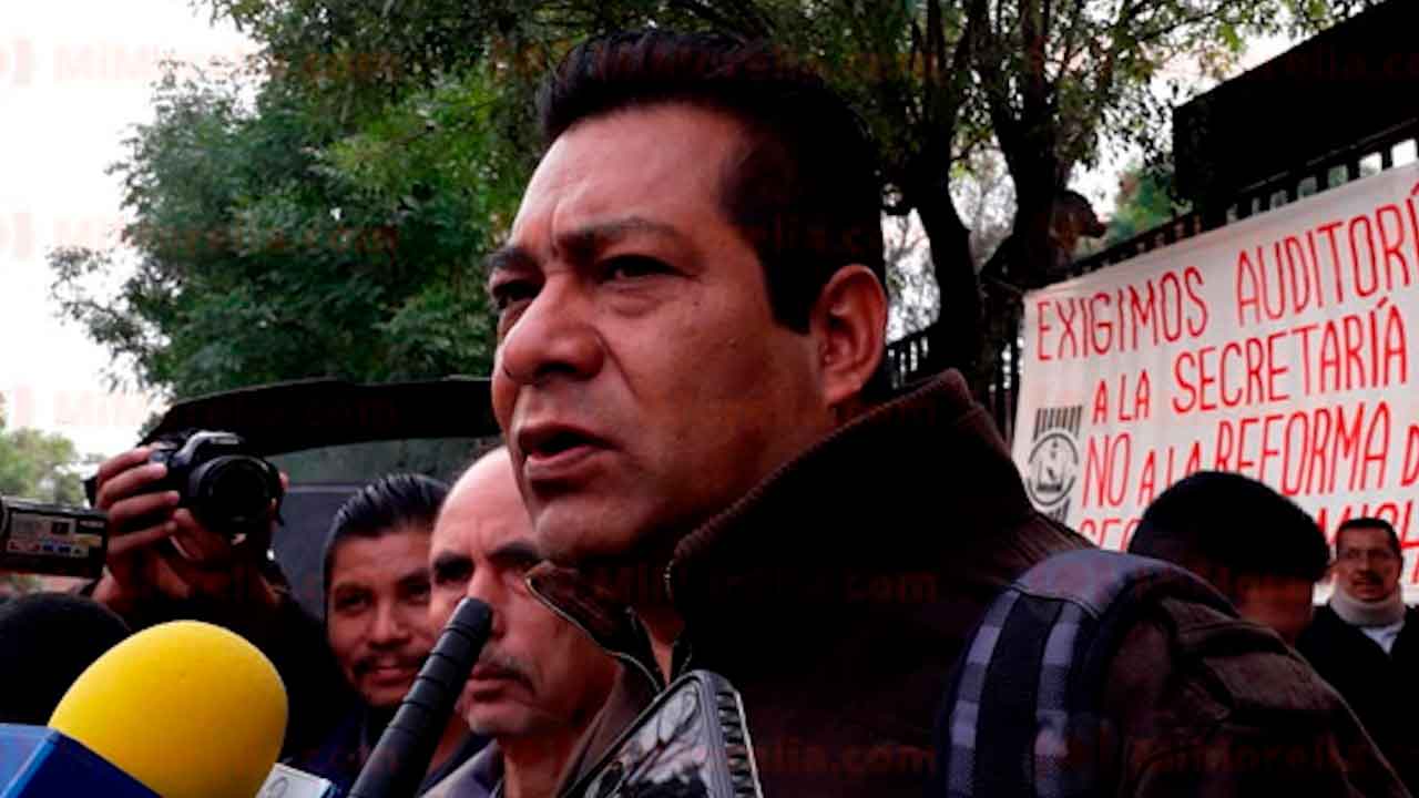 Docentes ofrece despensas a familias necesitadas Docentes ofrece despensas a familias necesitadas