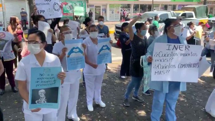 Nos obligan a usar cubrebocas reciclados, acusan trabajadores del INER