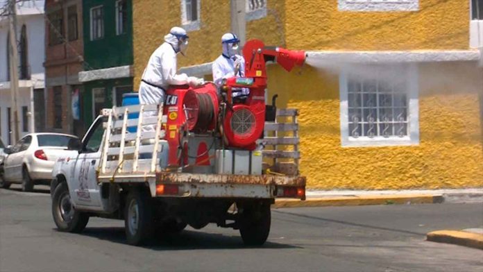 Gobierno municipal sanitiza la colonia Jacarandas