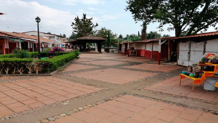 Pérdidas del 80% para comerciantes de Pátzcuaro por Covid-19