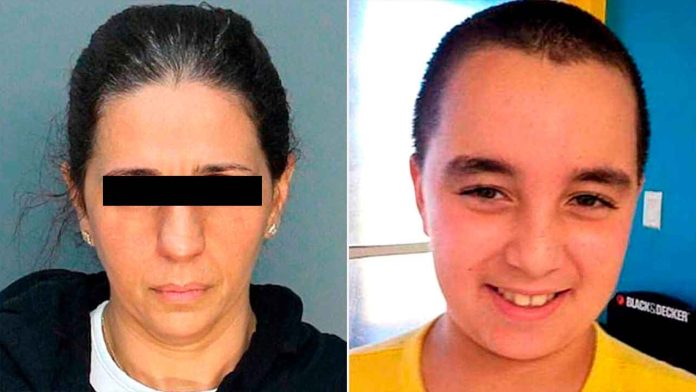 Indignante momento en que madre arroja a su hijo autista a un lago