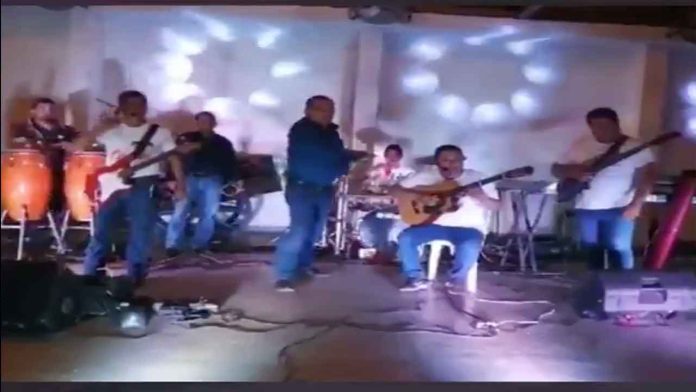Veracruz: Sujetos abren fuego en fiesta que era transmitida en vivo
