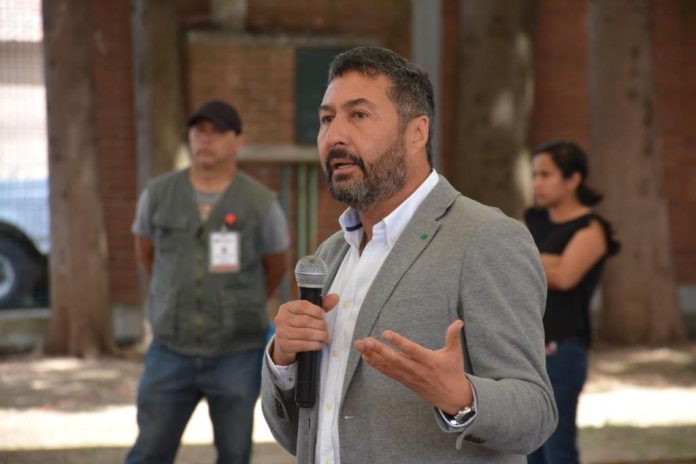 Sectores comerciales y gobierno de Pátzcuaro signan reglamentos para reactivación de actividades