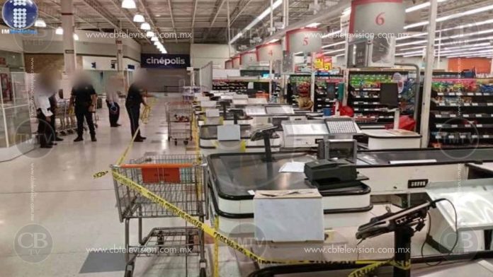 Cuatro hombres asaltan tienda Soriana río