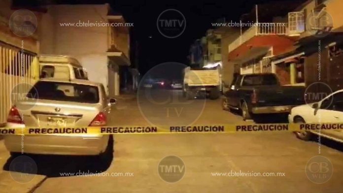 Michoacán: Matan a dos féminas y las tiran en fraccionamiento