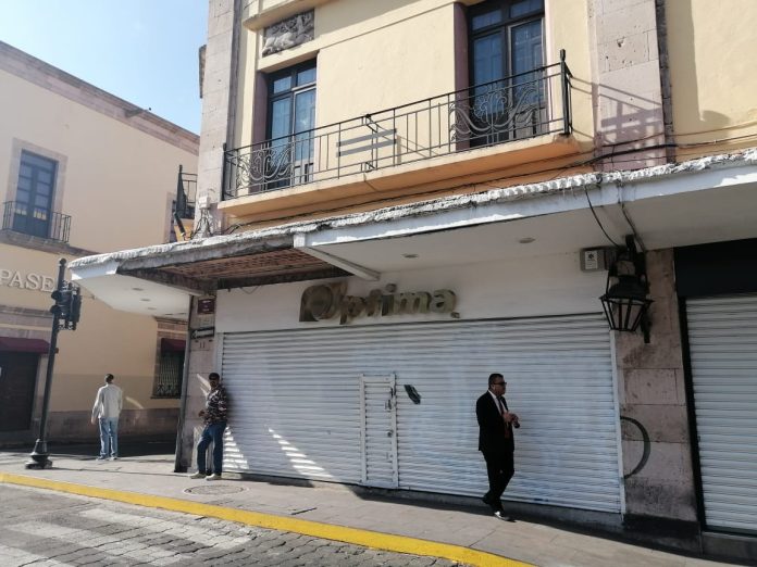 Continúa el riesgo de colapso de un techo en el Centro Histórico