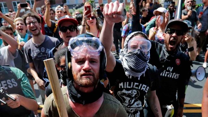 Trump anuncia que designará al movimiento Antifa como organización terrorista