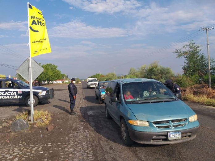 Ante Bandera Amarilla, realiza SSP labores preventivas contra el COVID-19 en Apatzingán