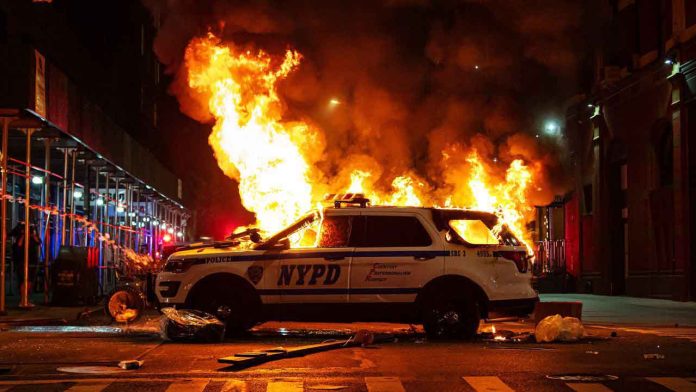 Al menos 3 muertos en Estados Unidos tras disturbios