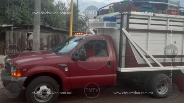 Lo arrestan con cinco toneladas de aguacate en Uruapan