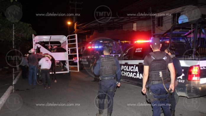 Jinetes, autos y caballos encerrados por hacer cabalgata en LC