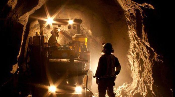 México sufre la peor caída en actividad industrial desde 1993.