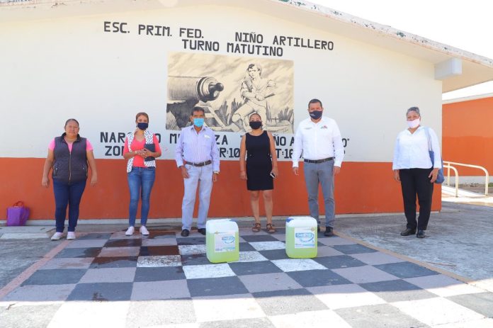 Apoya Sedesoh limpieza de primaria Niño Artillero en Santa María