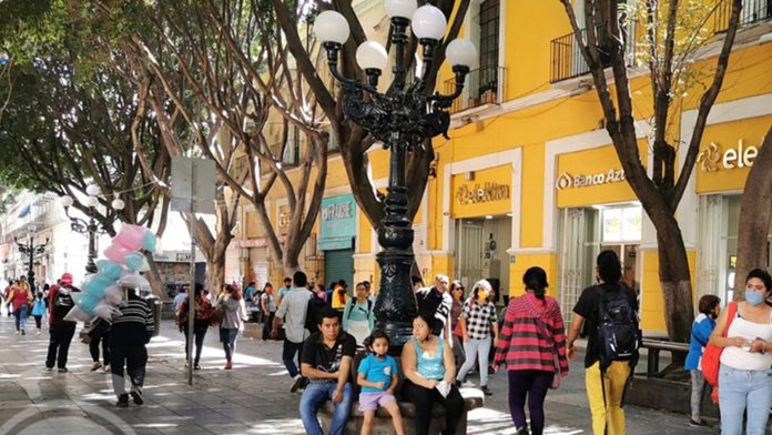 En Puebla, 1 de cada 2 pruebas ha dado positivo a coronavirus