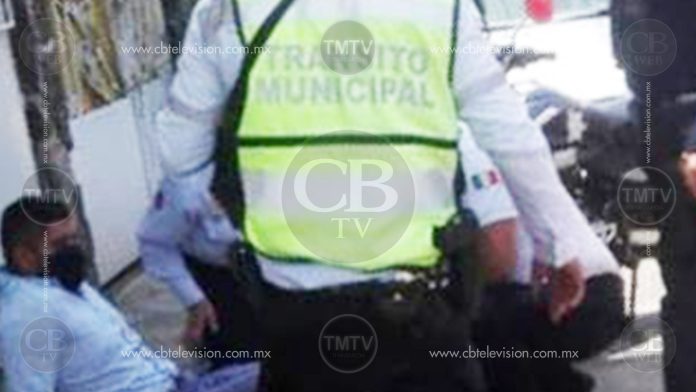Balean a motociclista por resistirse a un asalto