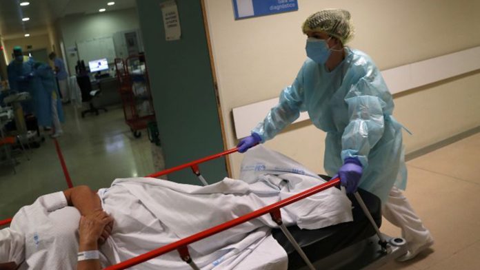 México registra nuevo récord de casos covid-19; más de 5 mil en solo un día