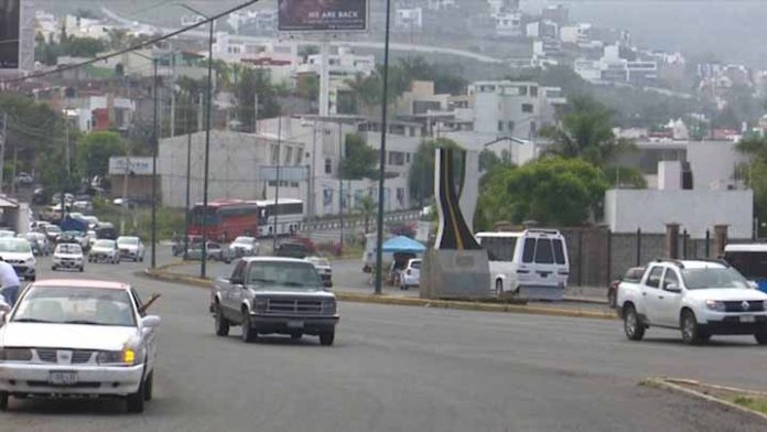 Ciudadanos a favor del distribuidor vial de salida a Mil Cumbres