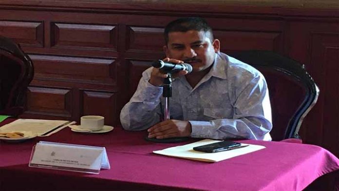 Primer Regidor del cabildo moreliano renuncia a Morena