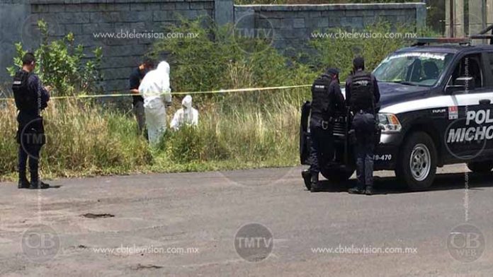 Lo balean y esta entre la vida y la muerte en un hospital de Jacona