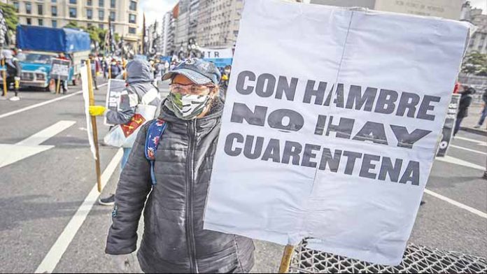 Miles de personas protestan en Argentina reclamando justicia y Libertad