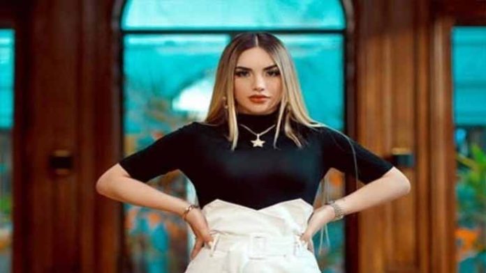 Kimberly Loaiza es ‘destrozada’ por repartir 100mp y así responde