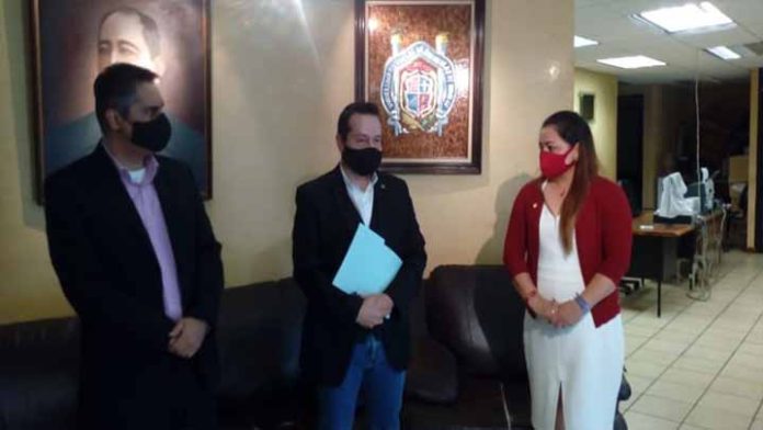 La UMSNH realiza relevos en 5 dependencias académicas