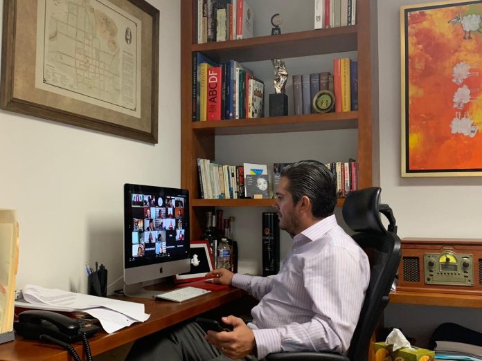 Apostar a energías renovables llevará al desarrollo de Michoacán: Eduardo Orihuela