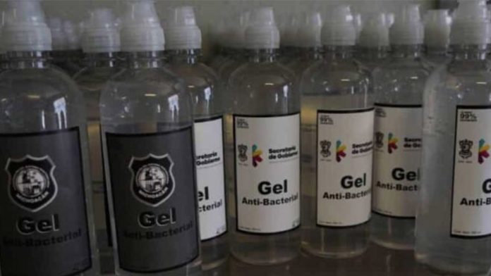 Reos mueren en Puebla por ingerir gel antibacterial para “emborracharse”