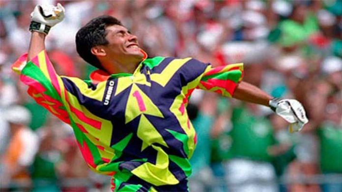 ¿Les gustaría ver a Jorge Campos en la dirección técnica de Pumas?