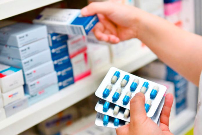 Crisis en el sector salud, desabasto de medicamentos al 98%