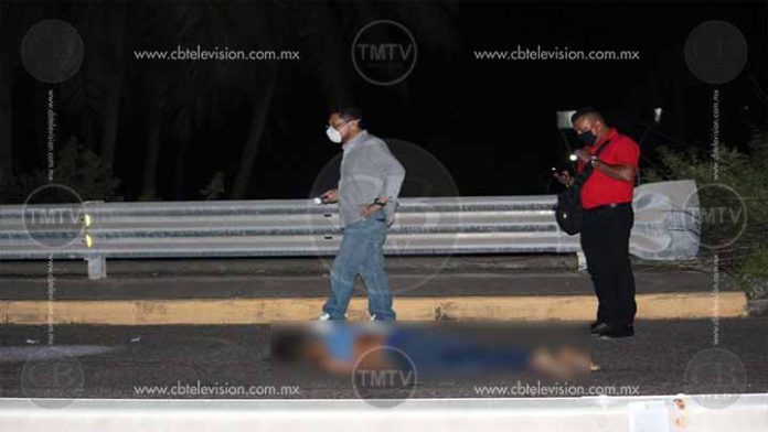 Derrapan y mueren dos motociclistas en LC