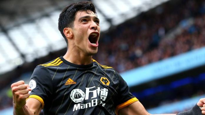 Juventus ofrece 3 de sus estrellas por Raúl Jiménez