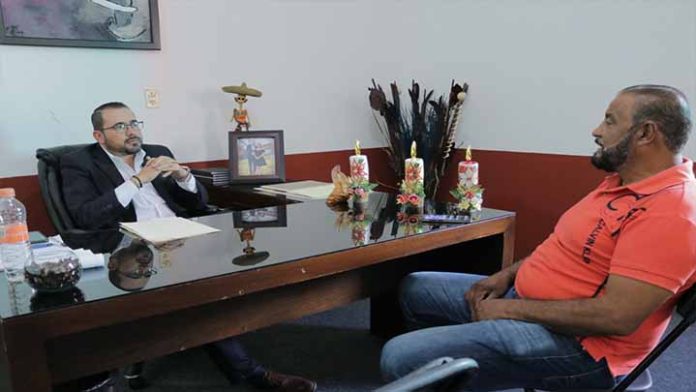 En Huandacareo, Humberto González atiende gestiones en Casa de Gestión