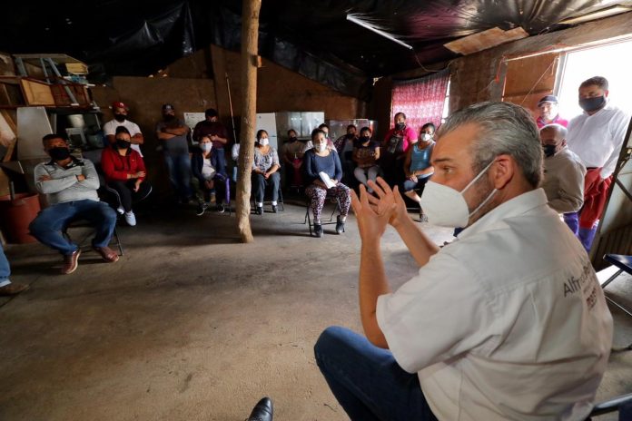 Planes de reactivación económica deben incluir a artesanos: Alfredo Rmz.