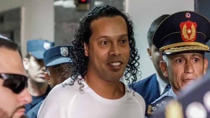 Ronaldinho sale de la cárcel de Paraguay y ya se dirige a Brasil