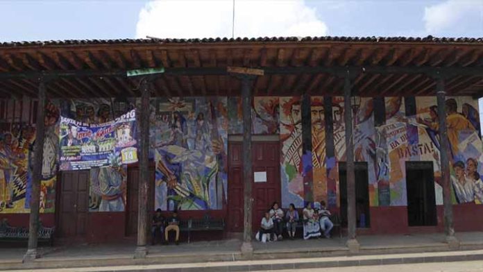 Santa Fe de la Laguna, pueblo michoacano que conserva sus costumbres