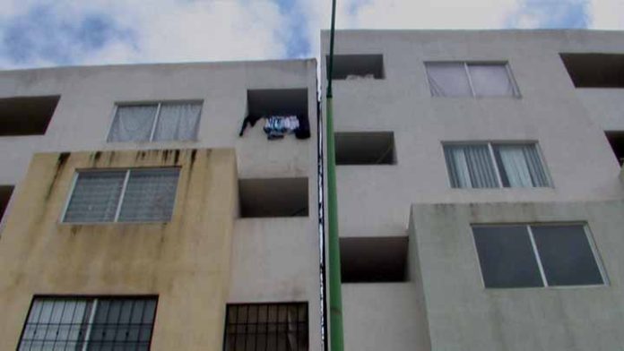 Viviendas del Fraccionamiento Villas de Oriente a punto del colapso