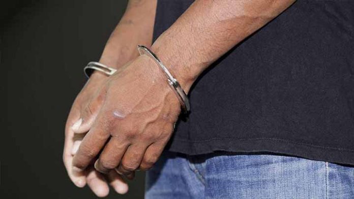 Vinculan a proceso a presunto implicado en robo calificado y robo de vehículo