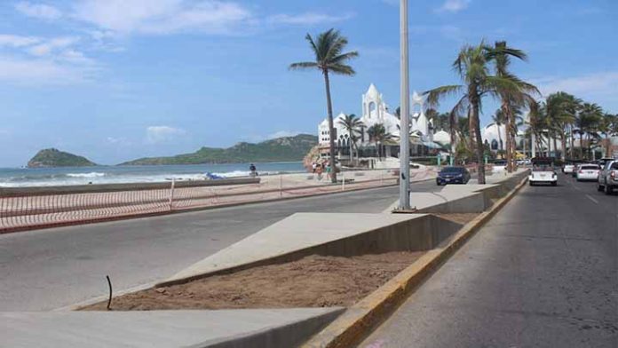 Detienen a una mujer por arrojar a su bebe de 9 meses a una avenida