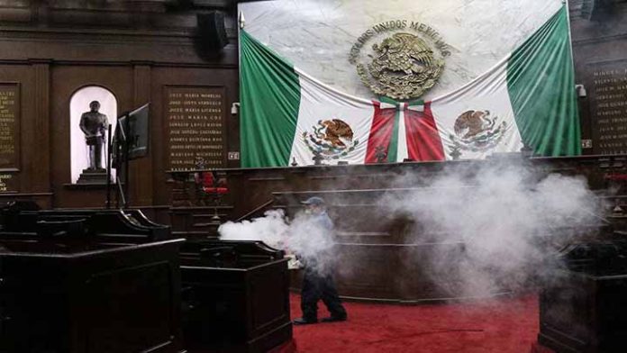 Desinfectan instalaciones del Poder Legislativo