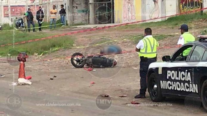 Motociclista muere en la salida a Charo