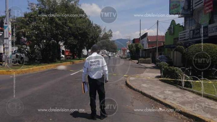 Camionero mata a una mujer frente a la Central Camionera de Uruapan