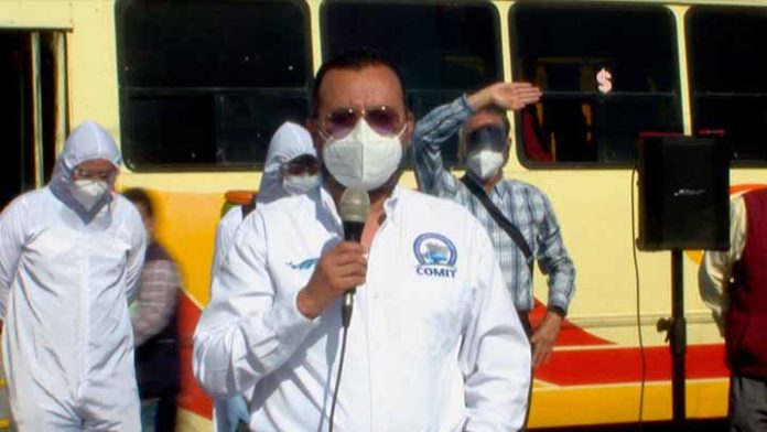 Llevan a cabo sanitización de transporte público en Morelia