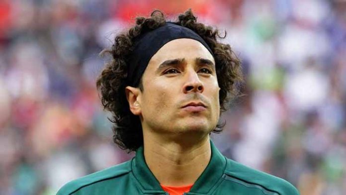 Guillermo Ochoa queda fuera de la selección por lesión