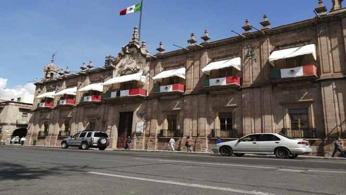 Sin grito, sin desfile y sin verbena, Centro Histórico luce gris