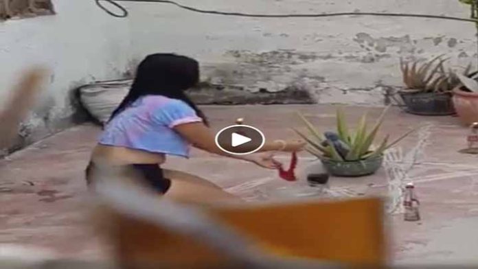 Captan a mujer que supuestamente preparaba agua de calzón