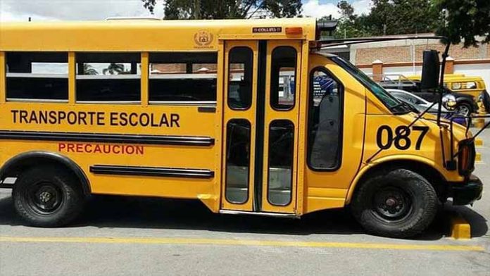 Agremiados del transporte escolar solicitan mesa de dialogo con autoridades