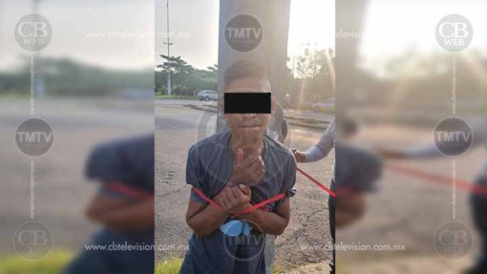 “Depravado” intentó atacar a una mujer pero los vecinos lo amarran y golpean